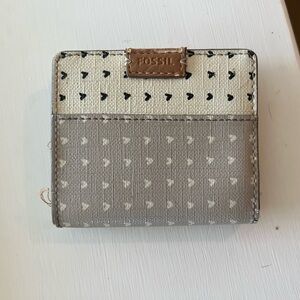 Fossil Cream and Gray Heart Bifold Wallet
